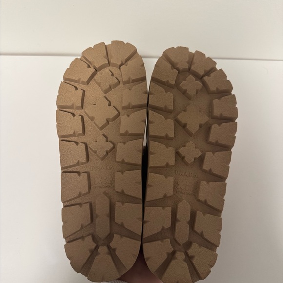 Prada Padded nappa leather slides - Picture 5 of 5